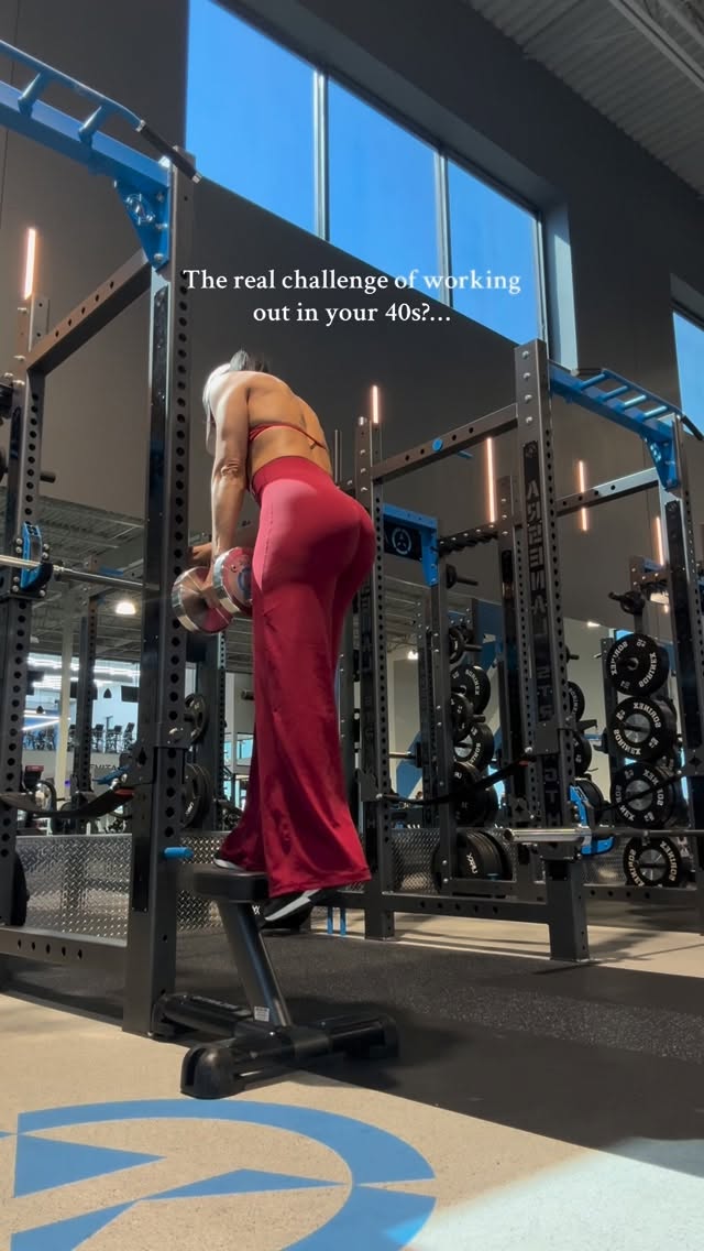 Instagram post by @elvirafitgoals for Yeoreo. Caption reads: When your body’s killing it but your brain clocked....