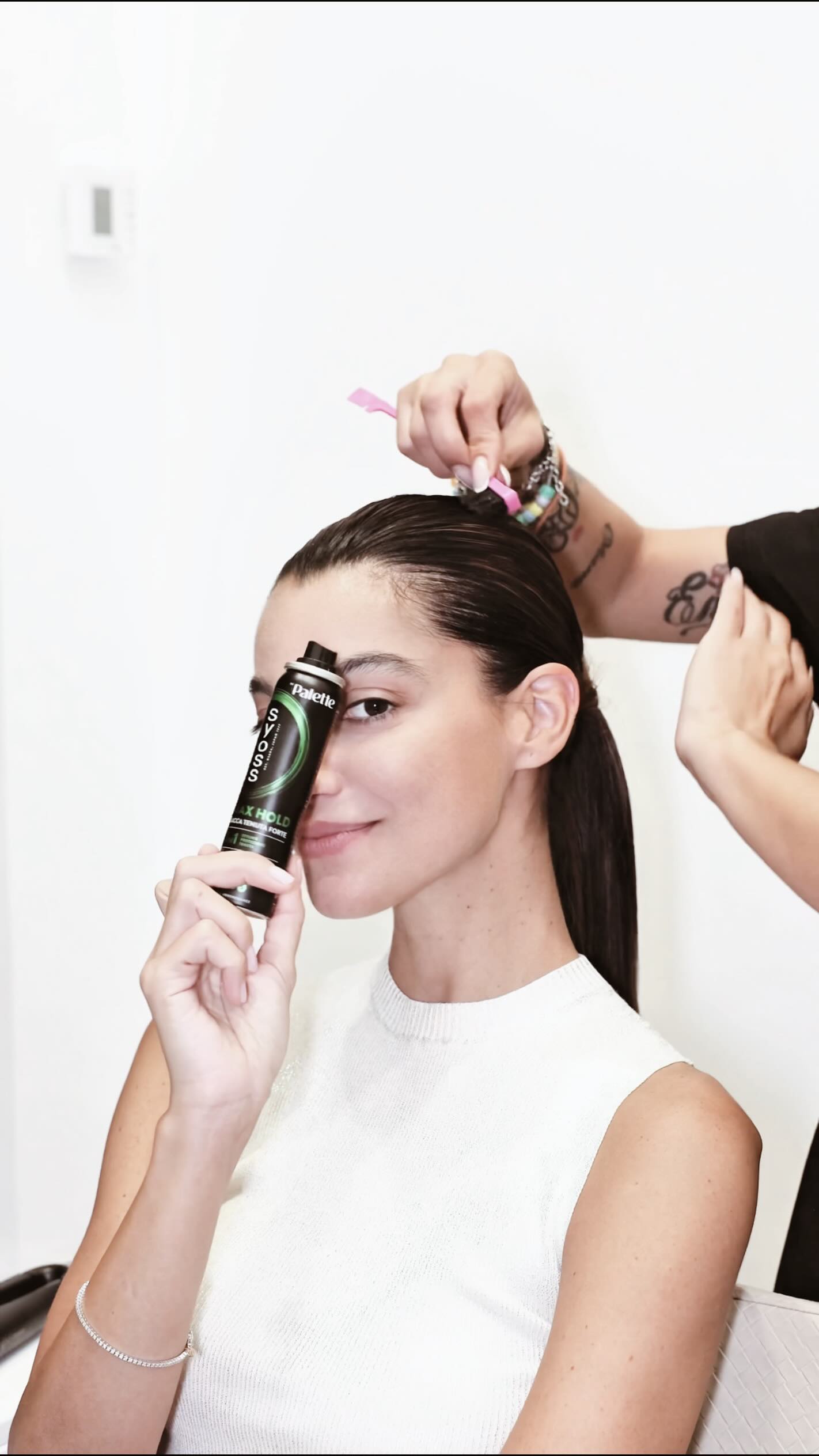 Instagram post by @chiapiscedda for Syoss. Caption reads: @syoss gave my hair the perfect touch of elegance....