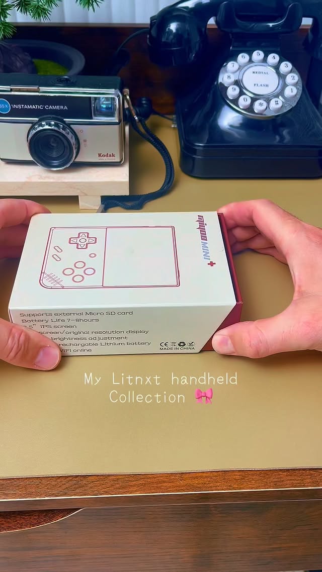 Instagram post by @bleedingheartsgc for LITNXT. Caption reads: [...] a ton of fun with my handhelds from....