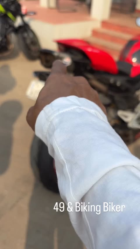 Instagram post by @49biking for Ducati. Caption reads: Intha 1000cc Bike’ku 4 exhaust’aha....