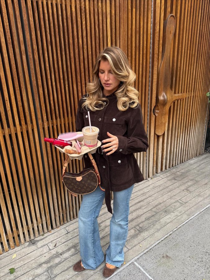 Instagram post by @acquired.style for Wella Professionals. Caption reads: The @wellahairusa ultimate repair miracle hair....