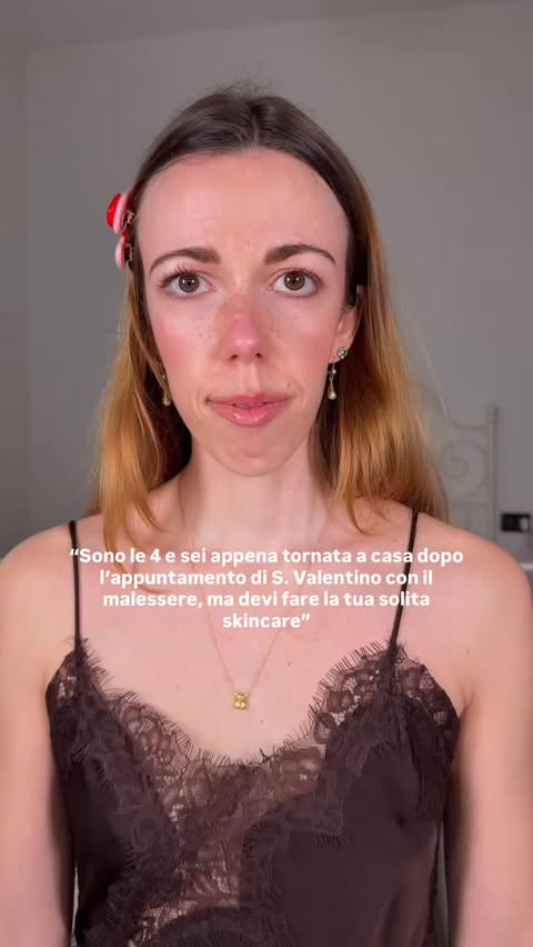 Instagram post by @silvibertoldi for ELEMIS. Caption reads: La skincare prima di tutto 🫧🫧 #gurwm....