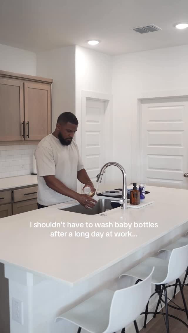 Instagram post by @aaronnmarkss for Baby Brezza. Caption reads: Washing bottles after working all day doesn’t feel....
