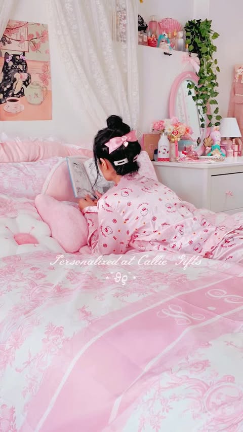 Instagram post by @shima.doll for Callie Gifts. Caption reads: [...] blanket 💖. I had it personalized at Callie....