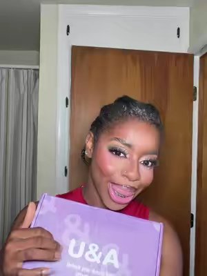 TikTok post by @xo.sashaunfolded for U&A Hair Shop. Caption reads: Go order this while the sale last @U&A HAIR SHOP....