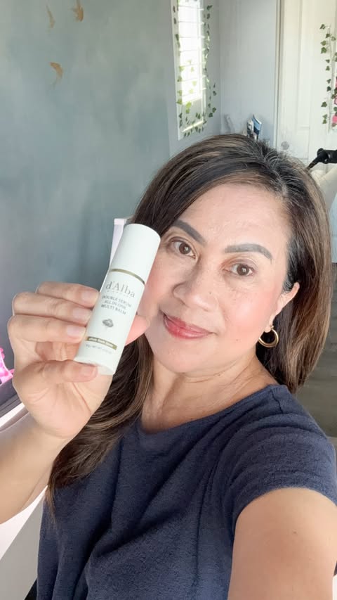 Instagram post by @simplypetiteray for d'Alba. Caption reads: [...] Double Serum All-in-One Multibalm.....