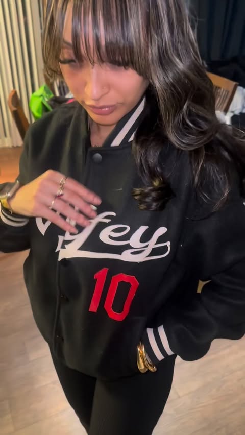 Instagram post by @red_oakleyy for Fansidea. Caption reads: [...] love this customized jacket I got from....