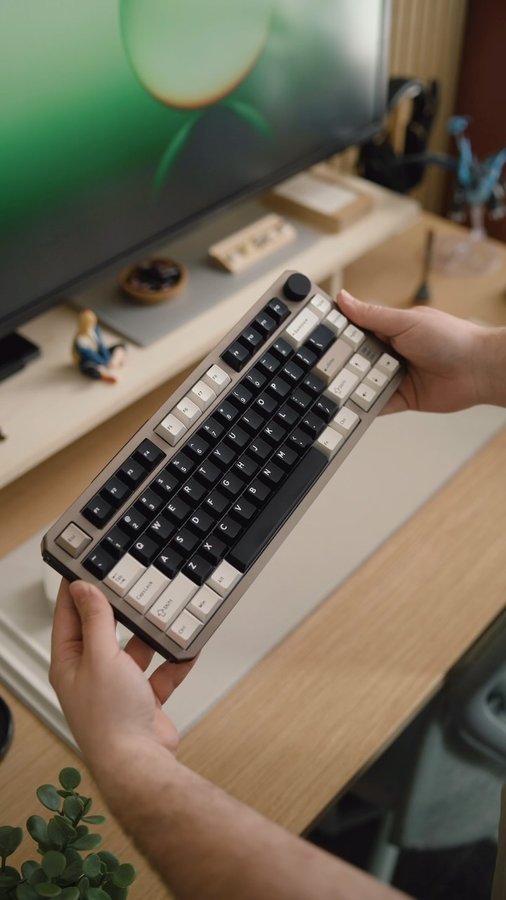 Instagram post by @captain.sterling for DAREU. Caption reads: This is the @dareu.global A75HE. It’s one of the....