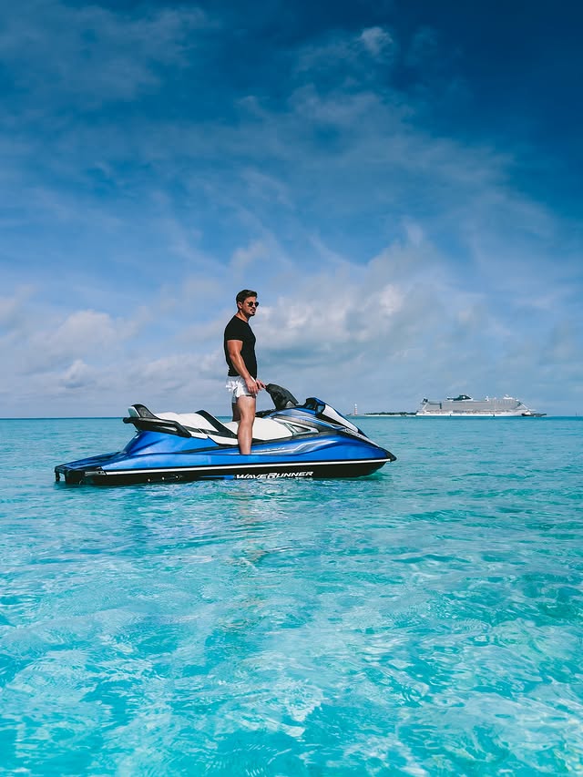 Instagram post by @lawrencewalton_ for MSC Cruises. Caption reads: [...] 🇧🇸 🌞 🌴 Welcome to Ocean Cay ↓

MSC....