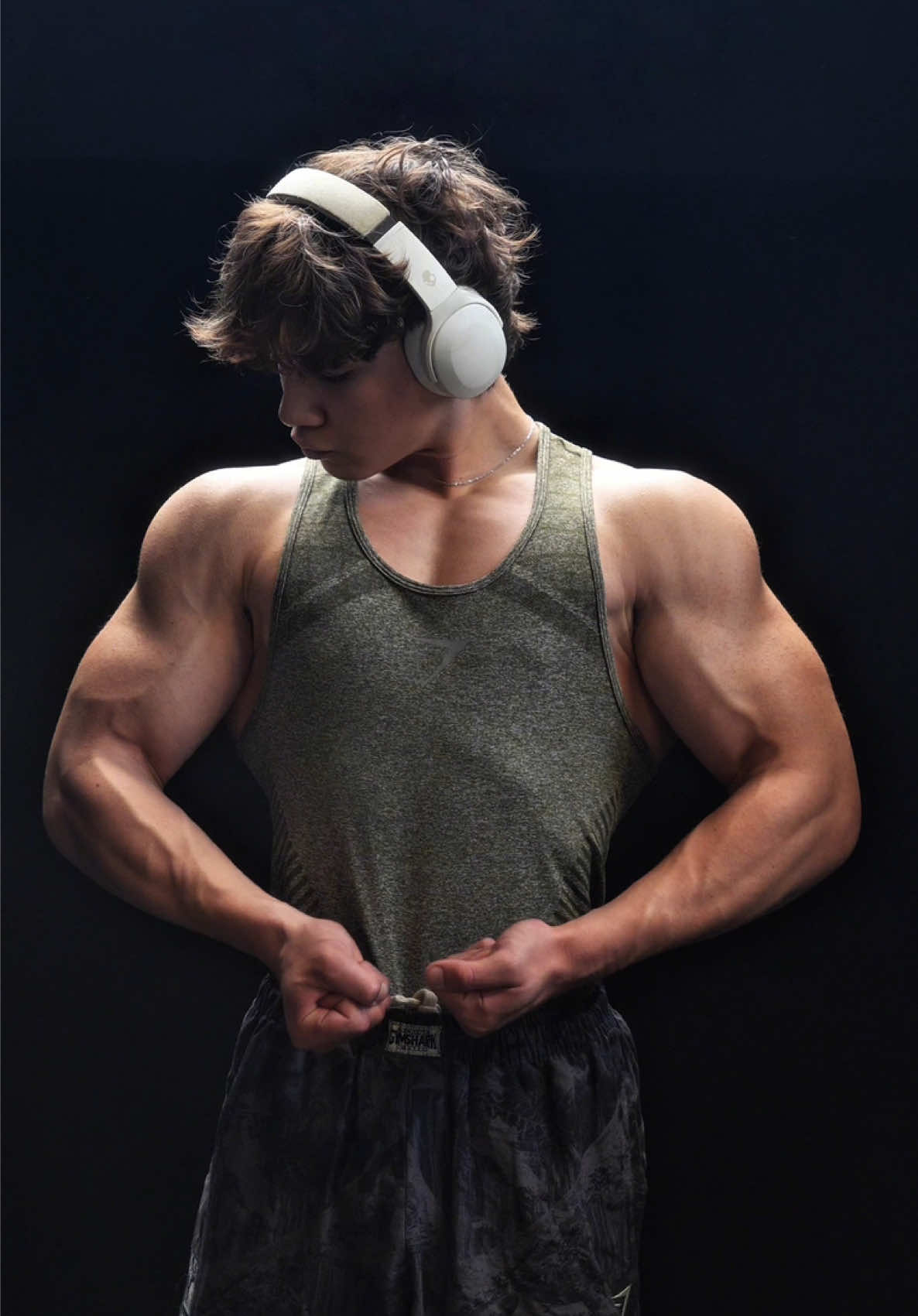 TikTok post by @andyandrici for Gymshark. Caption reads: [...] else.🤌🏻 code ANDY10 @Gymshark.