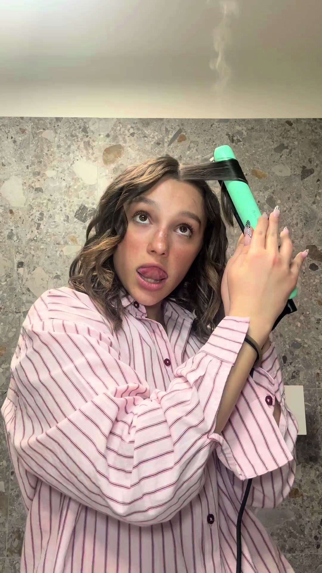 TikTok post by @sarah.toscano for ghditalia. Caption reads: Comunque era verdeacqua @ghditalia #ghdjelly....