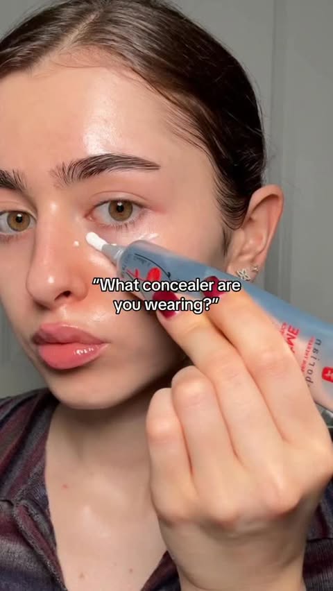 Instagram post by @danicolexx for Erborian. Caption reads: Love how erborian cc cream provides natural....