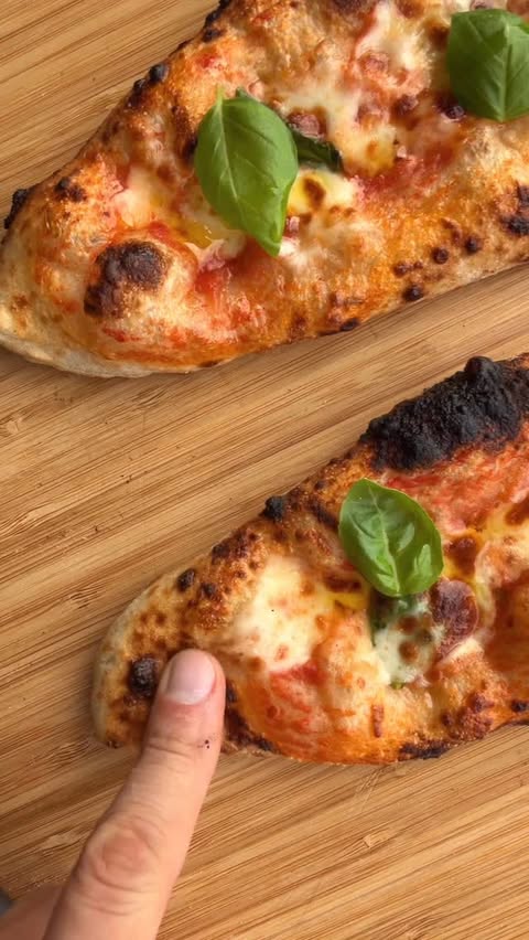 Instagram post by @7thfloorpizza for Ooni. Caption reads: [...] D’Amalfi from @pizzata.co.nz #ooni....