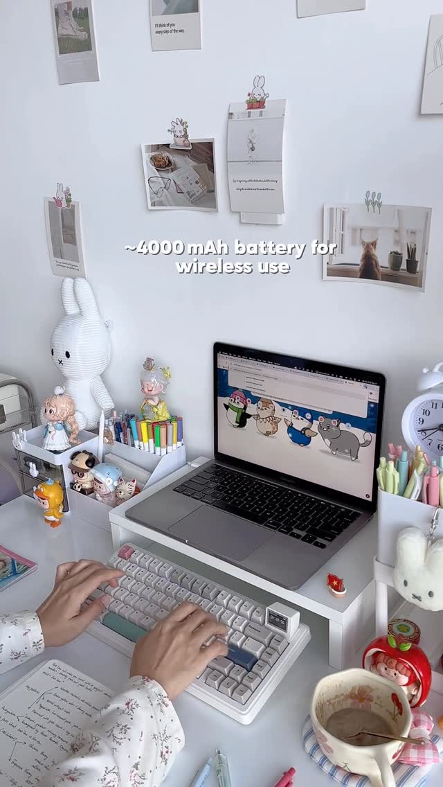 Instagram post by @changishere08 for Epomaker. Caption reads: [...] so excited to finally try out my new....