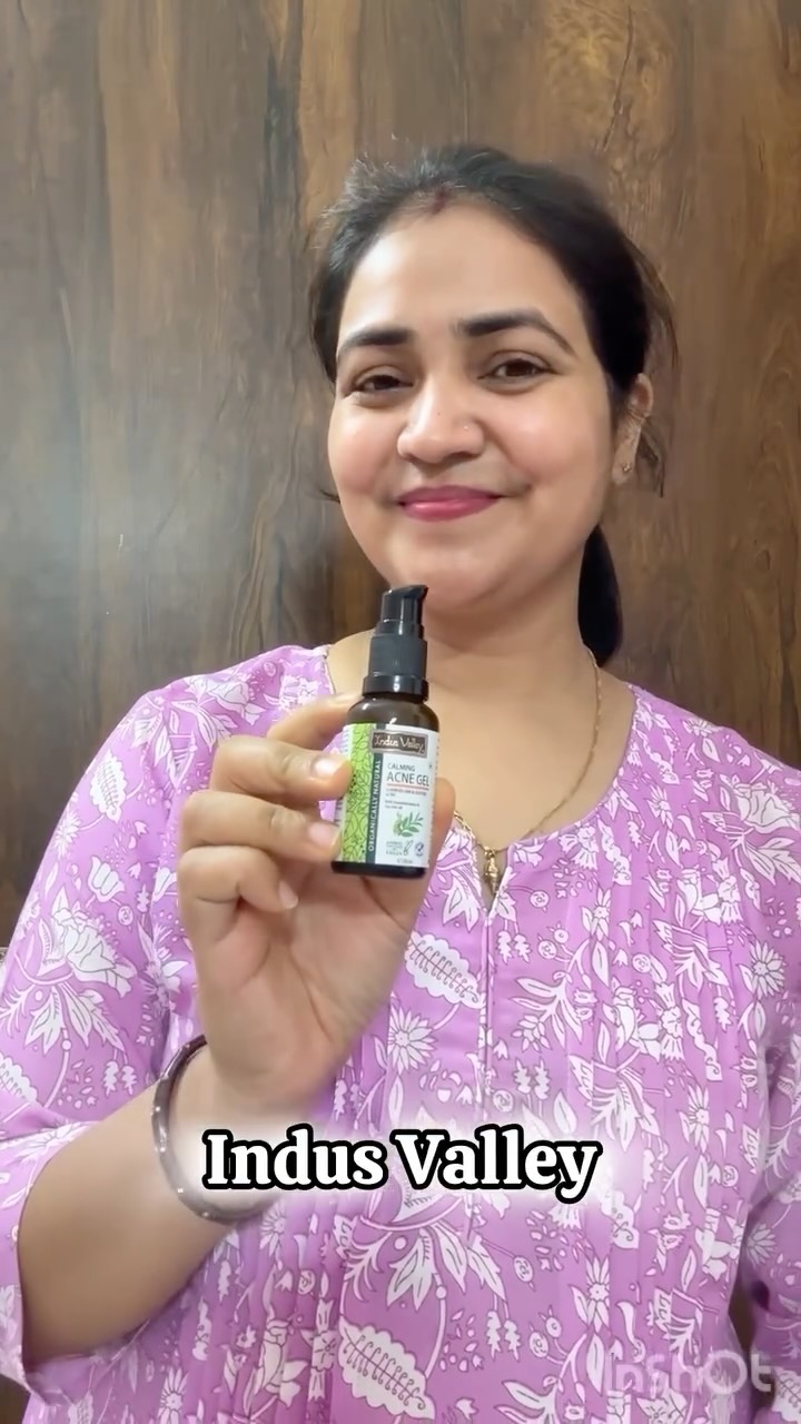 Instagram post by @aarti_pandey1994 for Indus Valley Organic Beauty. Caption reads: Clear skin, naturally! 💚
Say goodbye to acne with....