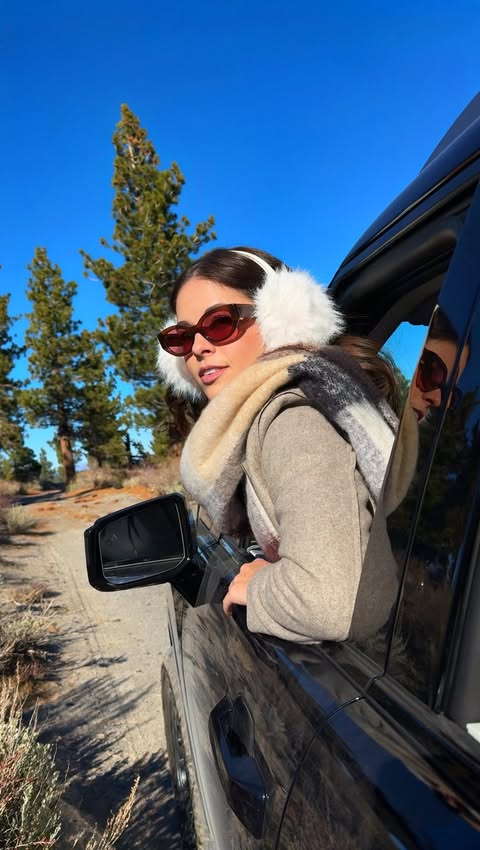 Instagram post by @kausha_campbell for Hyundai USA. Caption reads: My first time in a @hyundaiusa Palisade Hybrid ➡️....