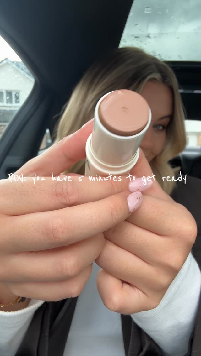 Instagram post by @abbieblyth for Adored By. Caption reads: [...] You have 5 minutes to get ready and....