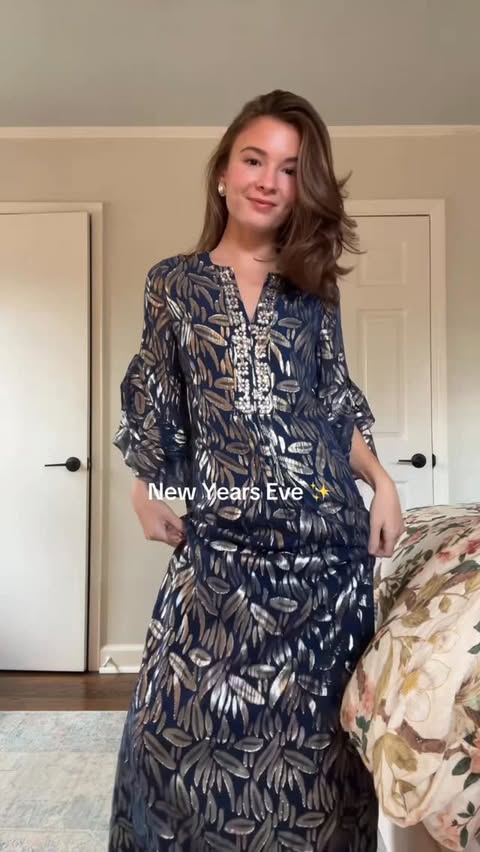 Instagram post by @carlyvandyke_ for Lilly Pulitzer. Caption reads: Why is this the most perfect NYE dress!!.