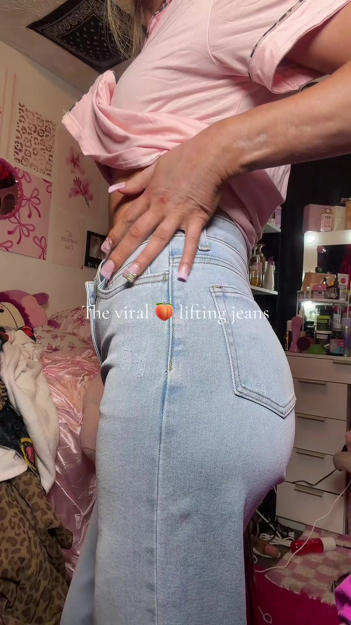 TikTok post by @baddieaesthetic08 for Vogatiques. Caption reads: 5’4 129 wearing a size 26 #vogatiquesshop....