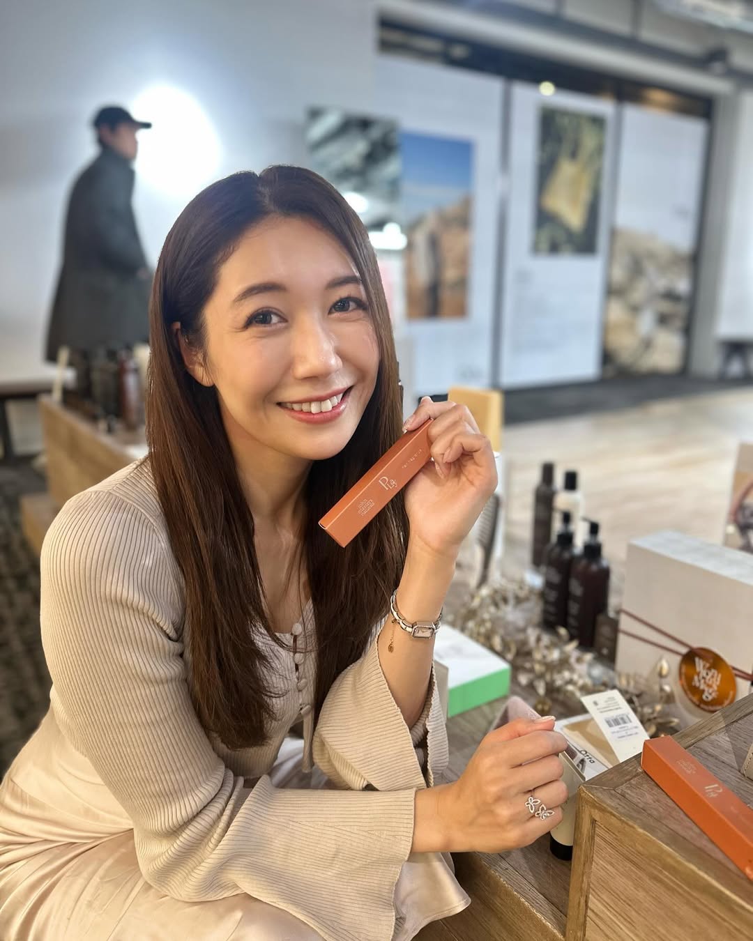 Instagram post by @hokawakanonn for John Masters Organics (HK). Caption reads: おはよ〜✨
先日、　@johnmastersorganics_japan....