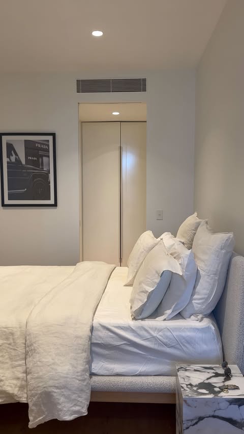 Instagram post by @ella_squire for Koala. Caption reads: [...] for 2026 - this mattress is crazy good....