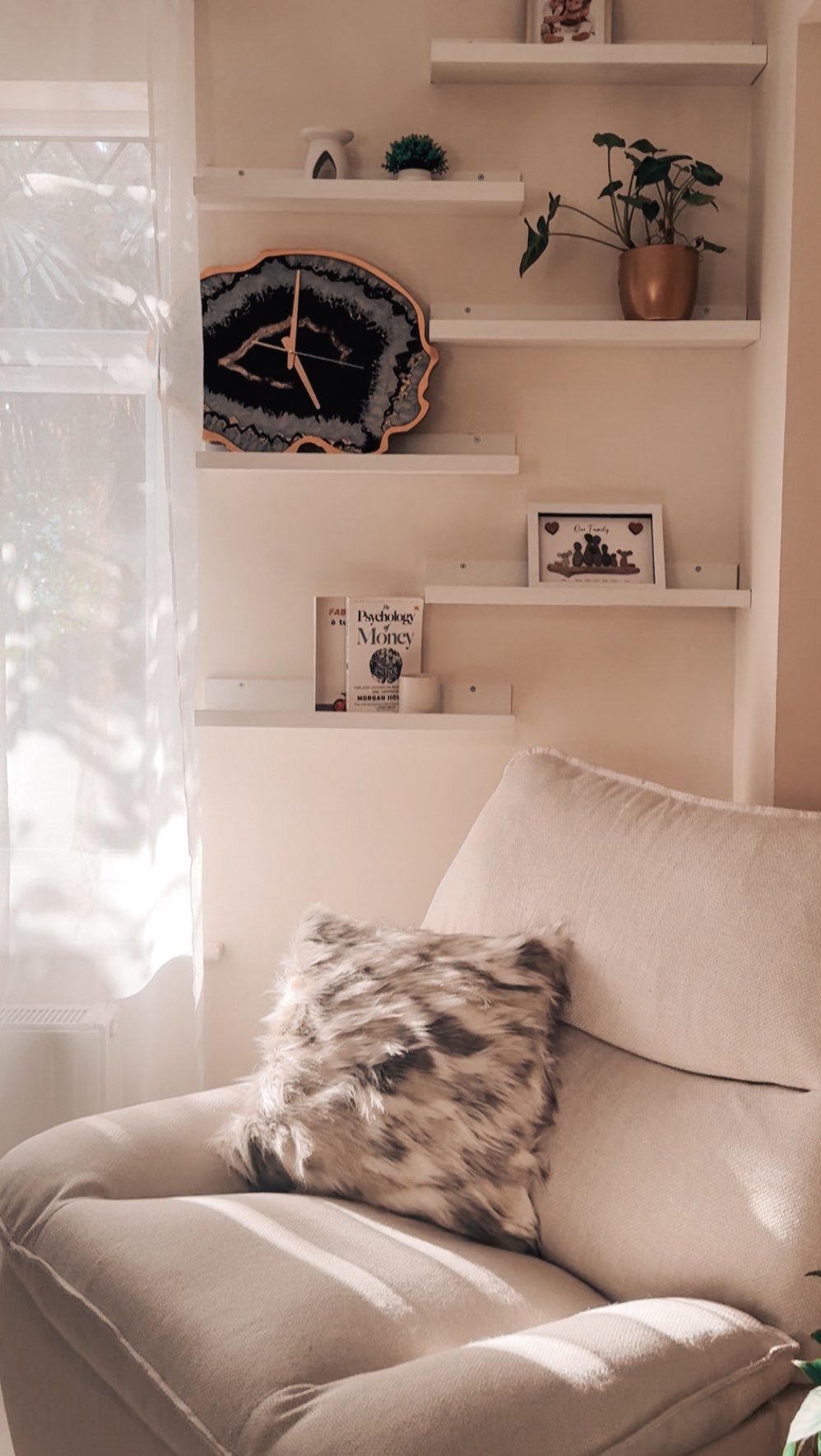 Instagram post by @parlatos_family for Joydeco. Caption reads: [...] with these beautiful panels from....