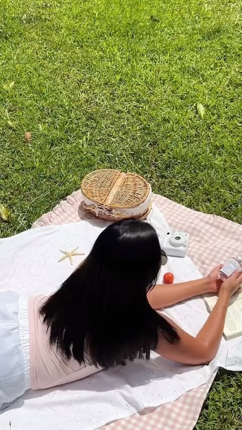 Instagram post by @pinaydora for Maison Margiela Fragrances. Caption reads: @maisonmargielafragrances @maisonmargiela up and....