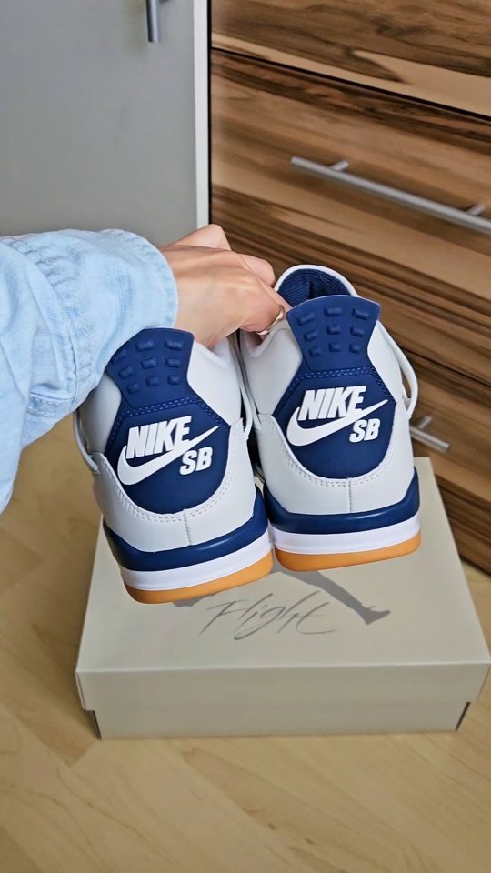 Instagram post by @thaomymignon for Nice Kicks. Caption reads: Jordan 4 SB Navy....