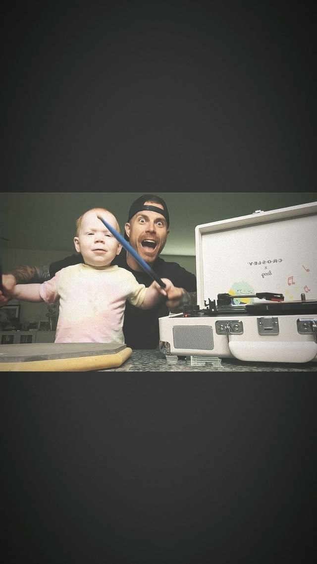 Instagram post by @officialheavymetalbaby for Loog Guitars. Caption reads: 🩵We’re officially a @loogguitars....