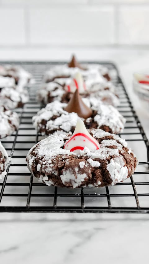 Instagram post by @mymessykitchenn for Betty Crocker. Caption reads: Today we’re using @bettycrocker Soft Baked....