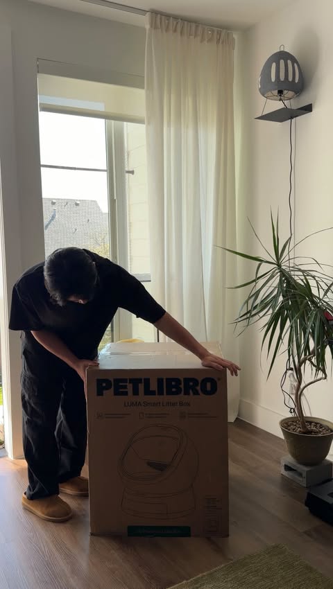 Instagram post by @domsayswhaaat for Petlibro. Caption reads: [...] so many horror stories, but the @petlibro....