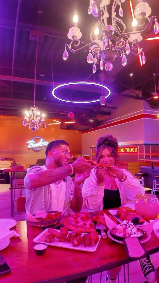 Instagram post by @noemurillo for Groupon. Caption reads: @groupon Bowling Date 
code NOE30 to save an extra....