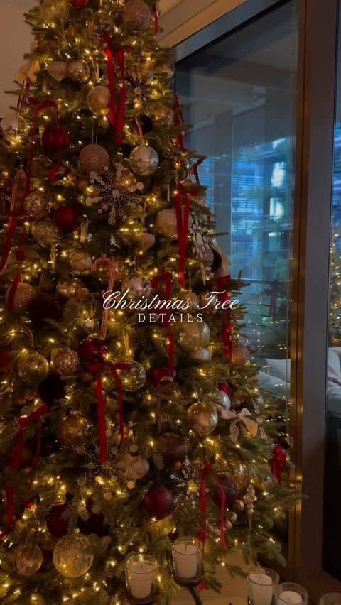 Instagram post by @scottsdaledesignservices for Balsam Hill. Caption reads: A little rustic and a little glam🎄

I alway like....