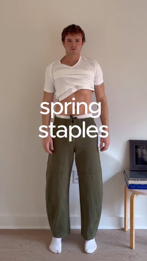 Instagram post by @cameronfield_ for Banana Republic. Caption reads: Ready for spring in NYC 🌷@bananarepublic....