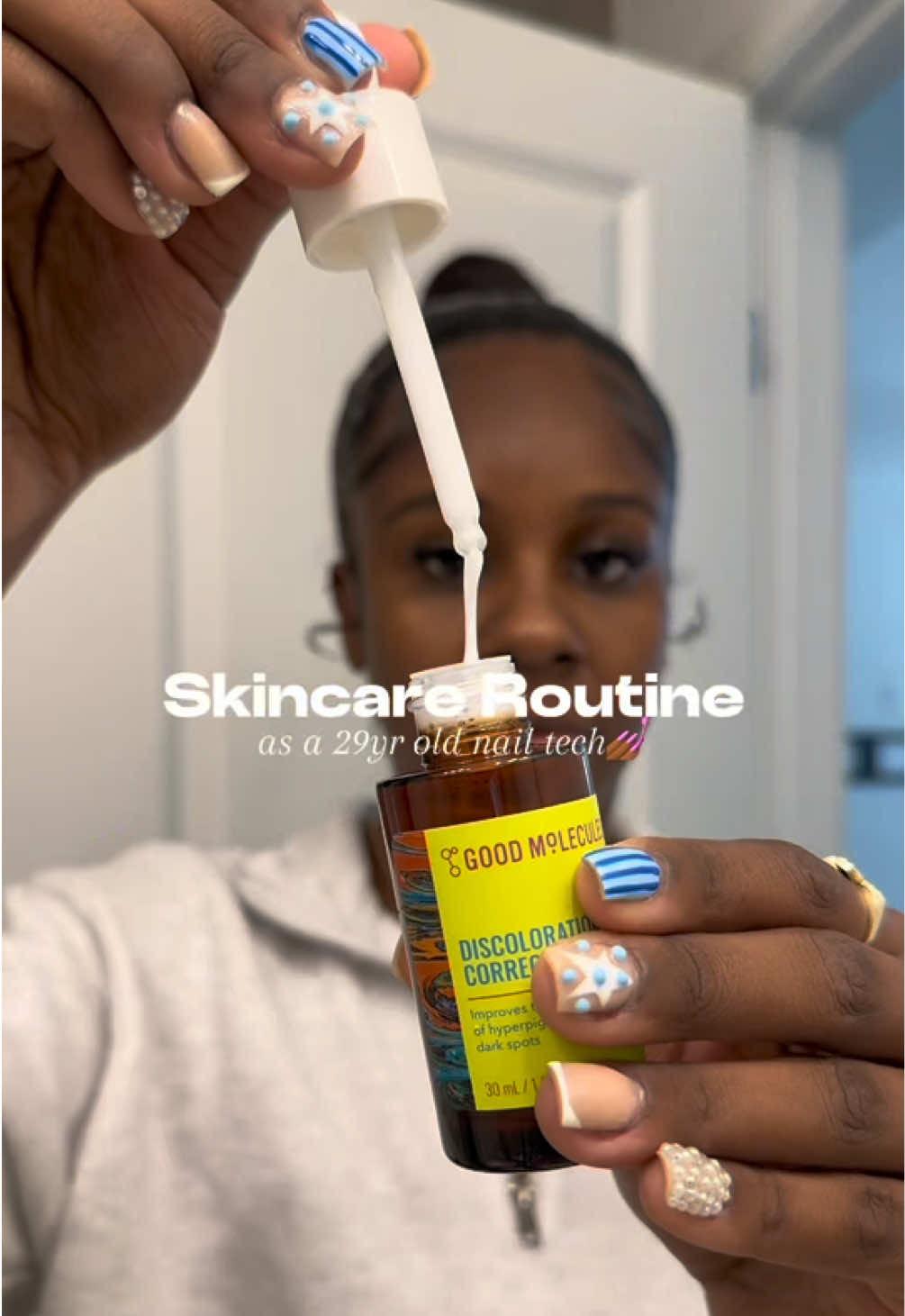 TikTok post by @itsjasmineejj for Honey Glow. Caption reads: [...] because I’ve been using this honey glow....