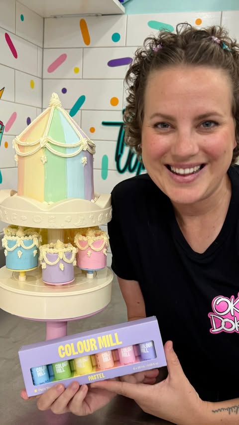 Instagram post by @tigga_mac for Spotlight. Caption reads: [...] CAKE OF MY DREAMS! 🤩 Thanks to....