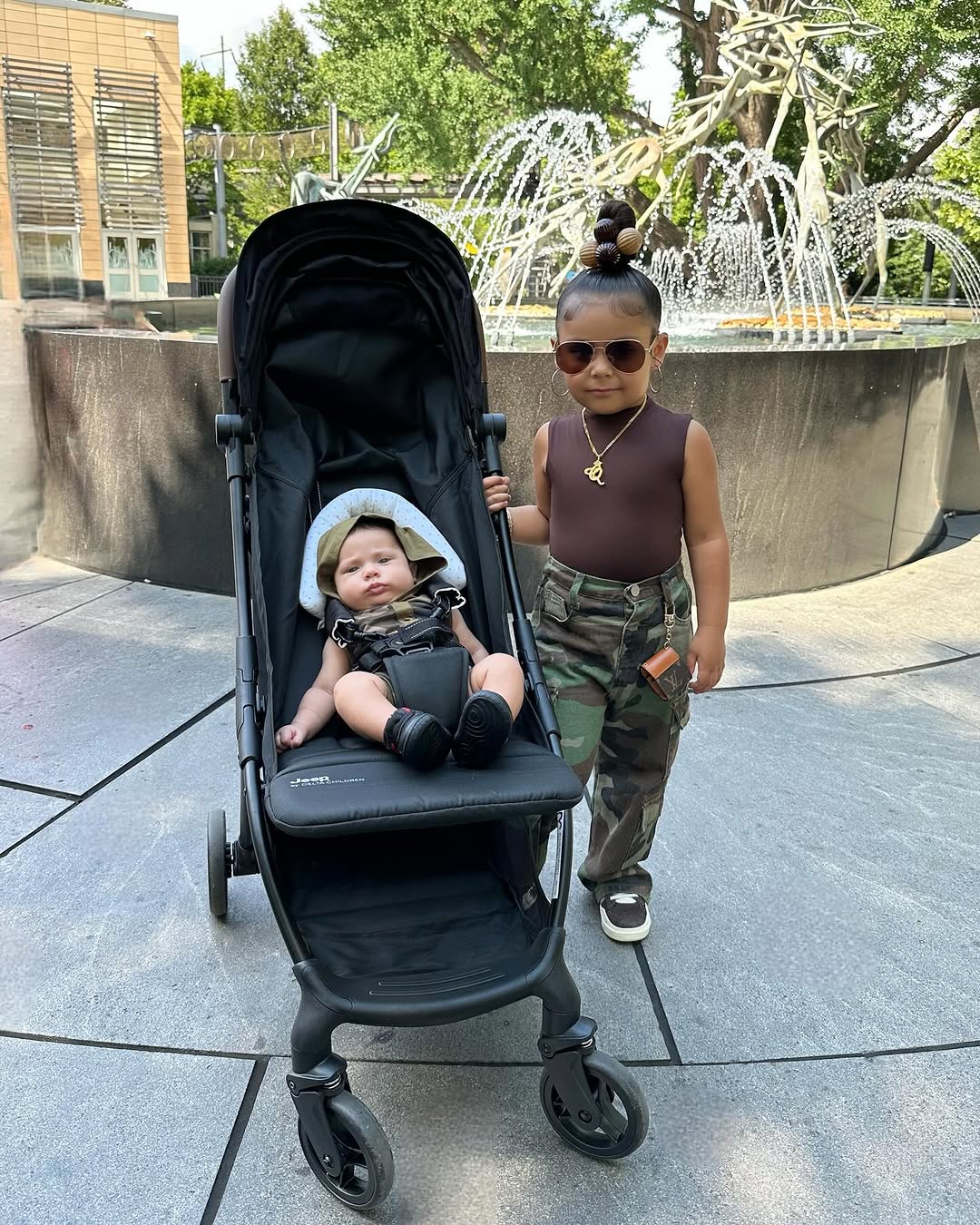 Instagram post by @queenkye.18 for Delta Children. Caption reads: In Love Whit The Jeep Altitude Compact Stroller By....