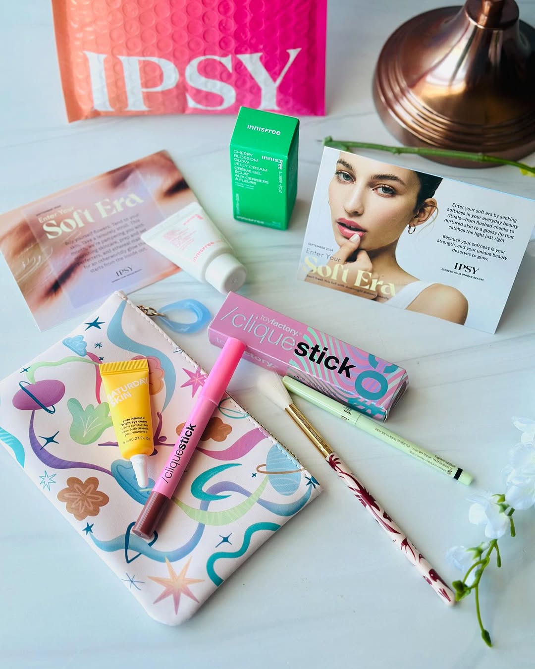 Instagram post by @i_m_mahreen for Boxycharm. Caption reads: [𝐏𝐑 | 𝐆𝐢𝐟𝐭𝐞𝐝] 🕊️ Ipsy September Late Gram....