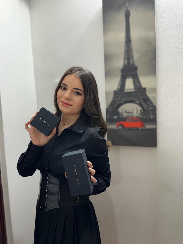 Instagram post by @andreea_bianca_gherghe for Daniel Wellington. Caption reads: my favorite DW items on sale during ROSS - and I....