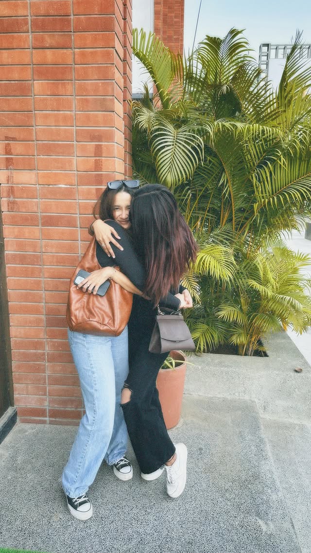 Instagram post by @mehrpanchal for OneCard. Caption reads: [...] day out with sissy & My Metal @getonecardin....