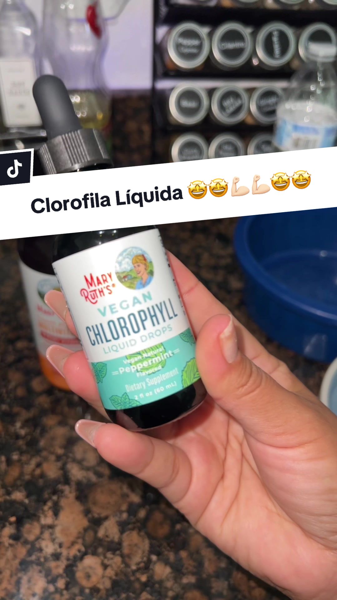 TikTok post by @ines25___ for MaryRuth Organics. Caption reads: Clorofila Líquida que si me está funcionando de....