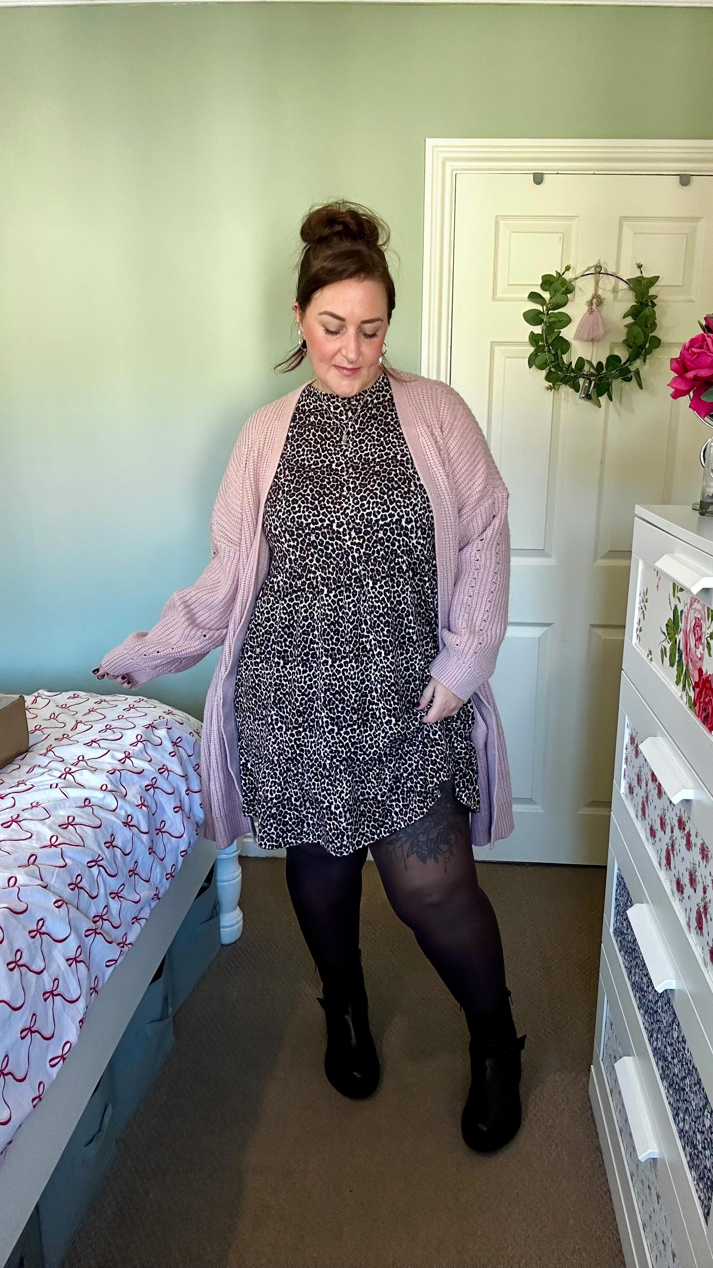 Instagram post by @christinaloves_clothes for Snag Tights. Caption reads: Chocolate brown tights? New favourite 🙌 I’m not....