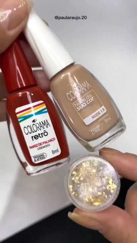 Instagram post by @paularaujo.20 for Colorama Esmaltes. Caption reads: Marmorizado fácil pro Natal ❤️🤎✨

Usei os....