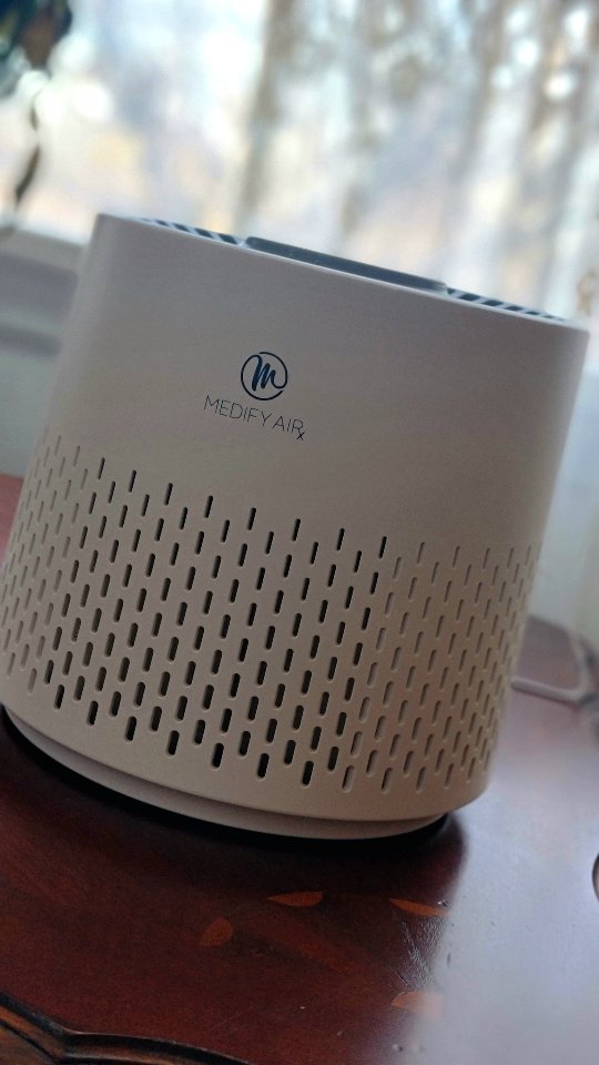 Instagram post by @millionways2livelife for Medify Air. Caption reads: [...] introduce you to my new air purifier....