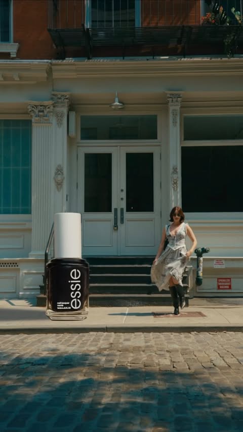 Instagram post by @gabyaleixandre for essie. Caption reads: isn’t it so chic?! @essie always coming through....