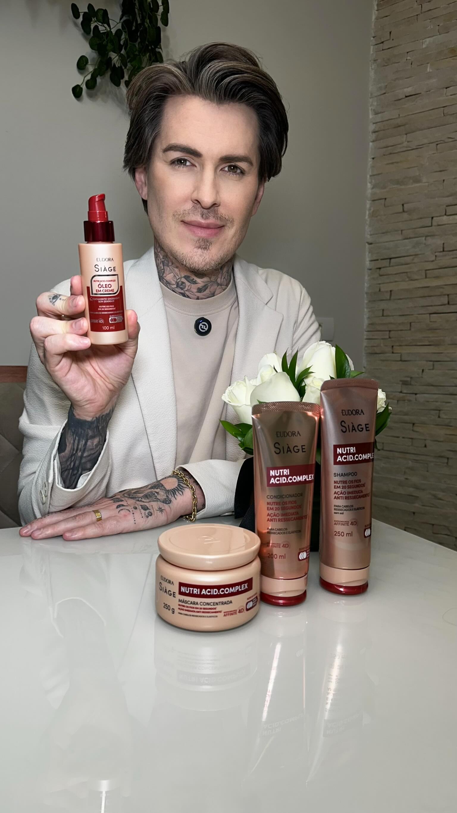 Instagram post by @lucasrodriguezhair for Eudora. Caption reads: Você já notou que as vezes só hidratar não é....