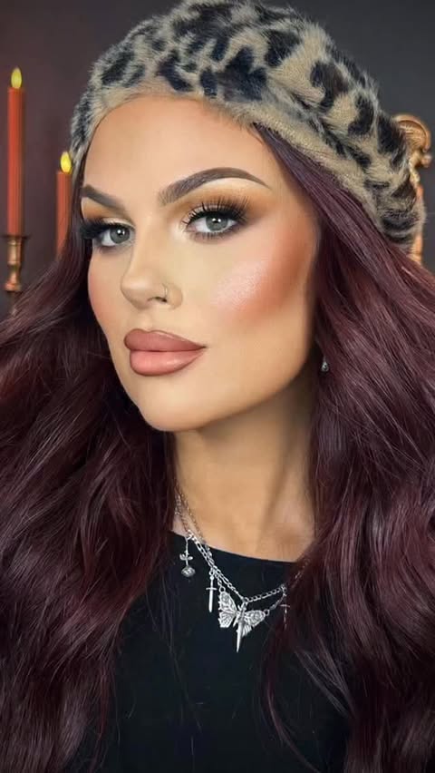 Instagram post by @laura_lomonaco_mua for KimChi Chic Beauty. Caption reads: 🚨 I have discovered my new cheek obsession and....