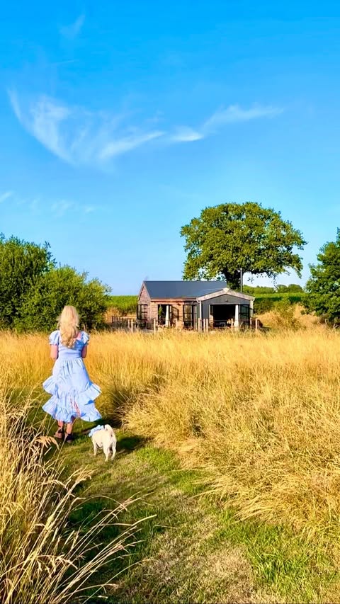 Instagram post by @livingthecolourfullife for Dog Furiendly - Dog Friendly Places. Caption reads: It was such a huge pleasure to experience a....
