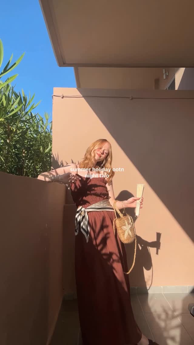 Instagram post by @hollyrebeccawhite for Accessorize. Caption reads: [...] 🌞 @peppermayo @saharbymodestmira....