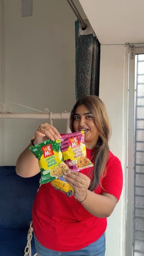 Instagram post by @calcutta_foodie_girl for Emami Healthy & Tasty. Caption reads: That perfect crunch that makes every meal better!....